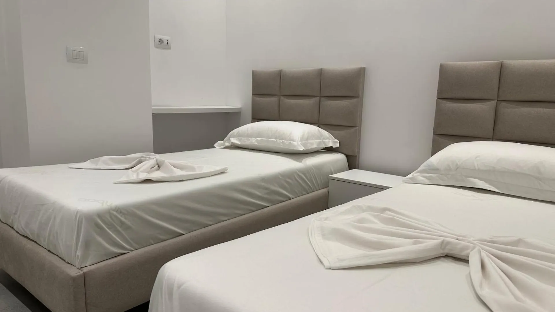 Oal Luxury Apartments Sarande