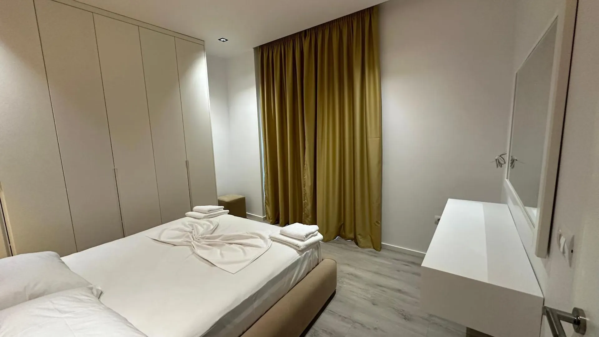 Oal Luxury Apartments Sarande