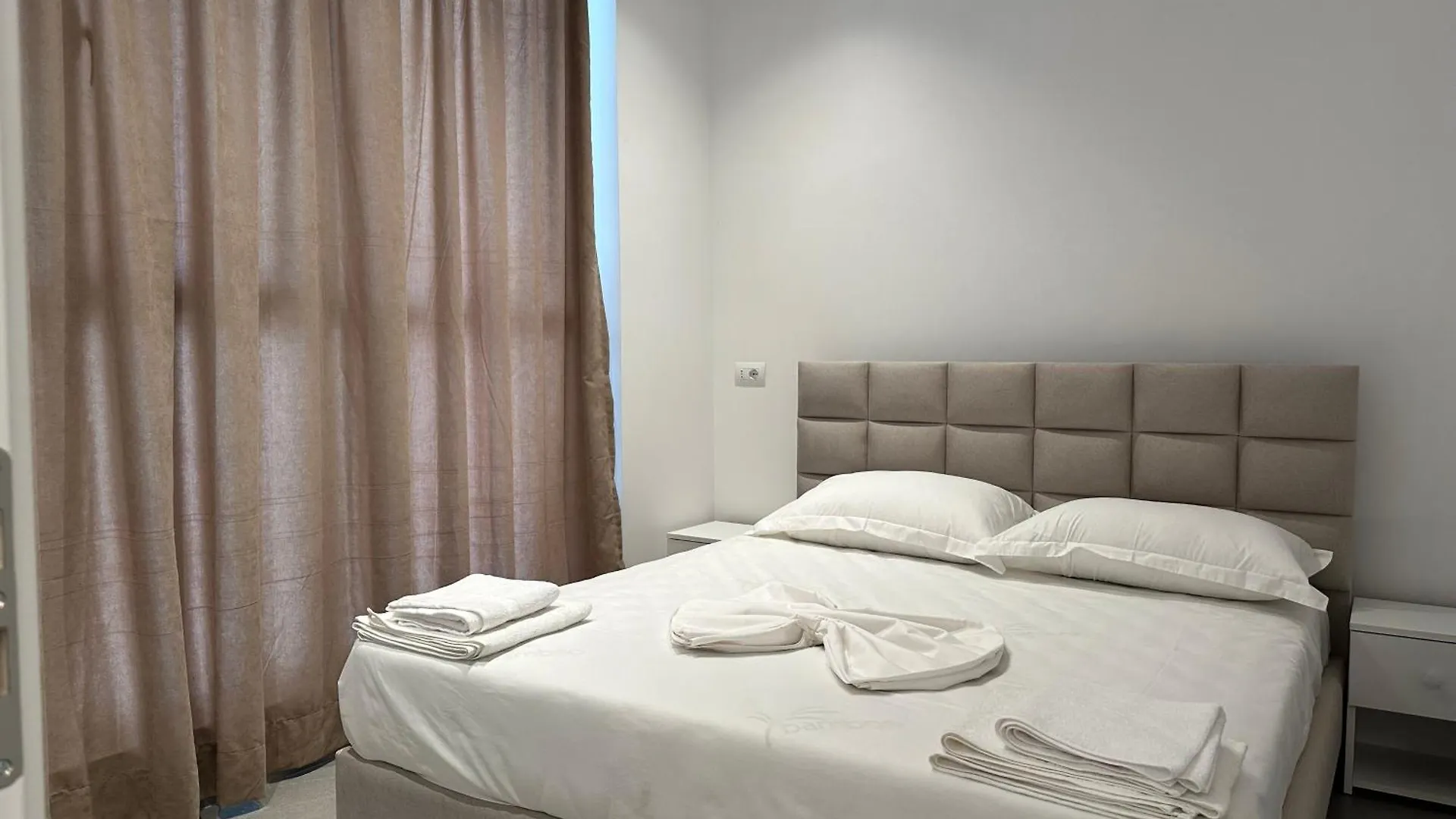 Oal Luxury Apartments Sarande 0*,  Albania